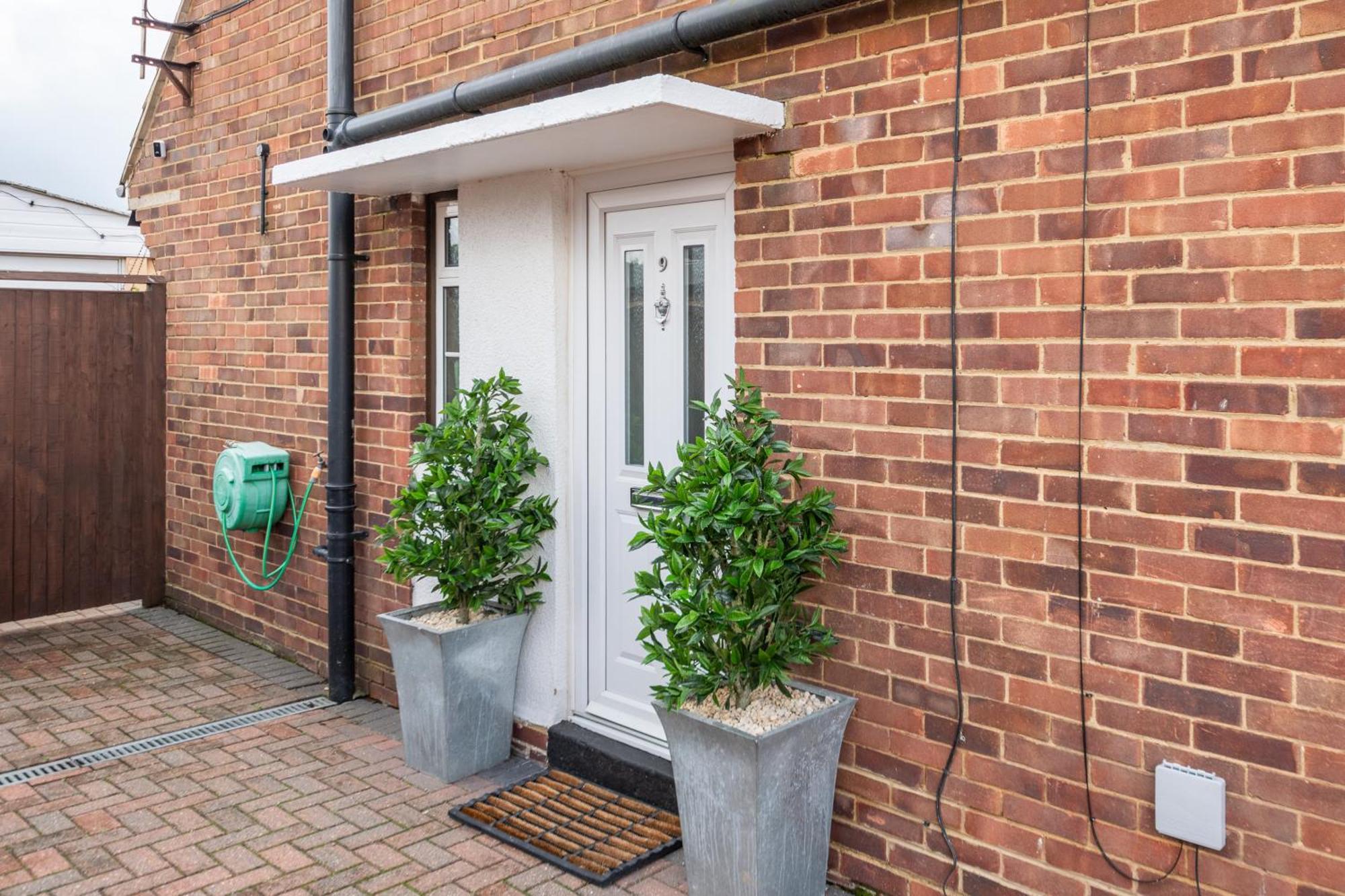 Family Home, View Of Windsor Castle Dorney Exterior foto